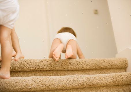 Vauvan kehityksessä. Ei kaksi lasta kehittää samalla tavalla. Vauvan kehityksessä. Ei kaksi lasta kehittää samalla tavalla.