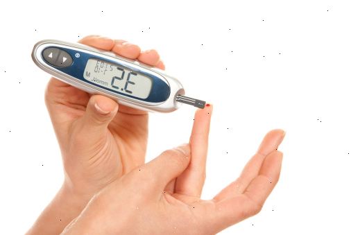 Hypoglykemia (alhainen verensokeri) diabetes. ristiriitaiset kalorimäärää verrataan kysyntään. Hypoglykemia (alhainen verensokeri) diabetes. ristiriitaiset kalorimäärää verrataan kysyntään.